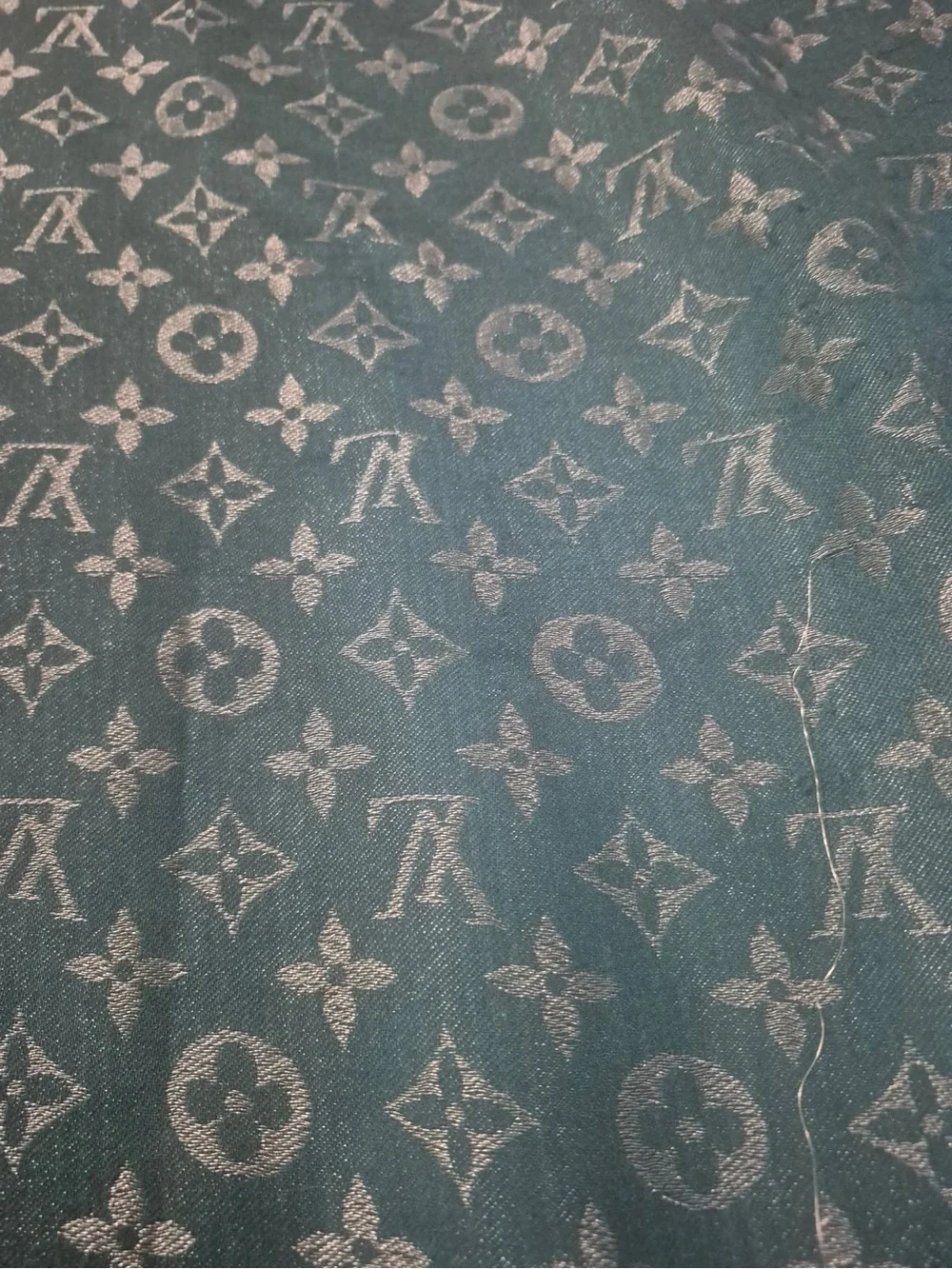Louis Vuitton wrap yourself